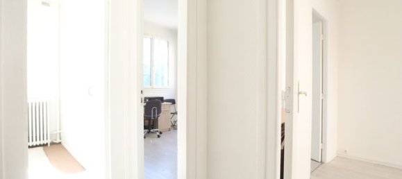 2 bedrooms Apartment in Paris, France No. 310360 8