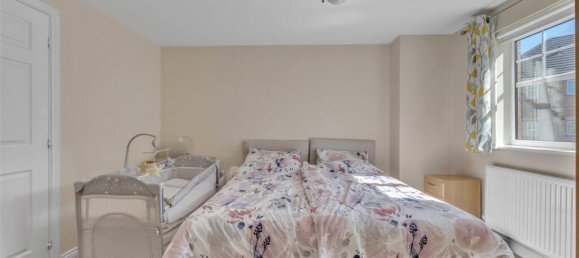 2 bedrooms Apartment in Edgware, United Kingdom No. 7863 6