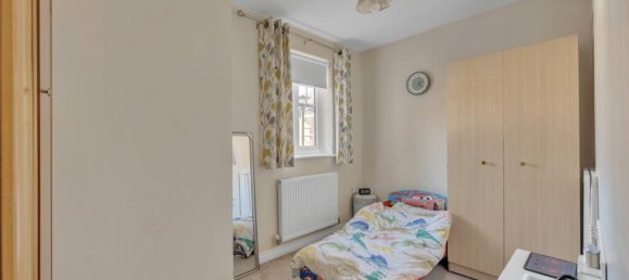 2 bedrooms Apartment in Edgware, United Kingdom No. 7863 8