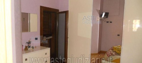 11 rooms House in Pomezia, Italy No. 192049 9