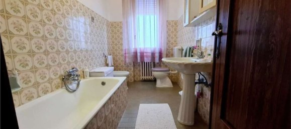 6 rooms House in Pescara, Italy No. 55744 32