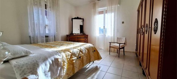 6 rooms House in Pescara, Italy No. 55744 26