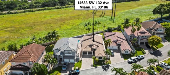 4 dormitorios villa en venta en Miami, Miami-Dade, Florida, USA № 615279 28