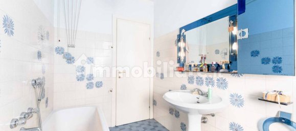 Квартира с 2 спальнями в Риволи, Италия № 10055 23