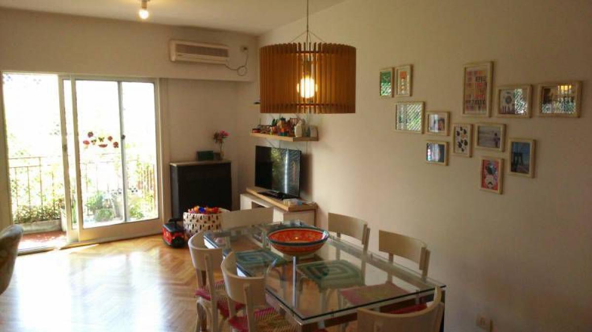 Apartamento de 2 dormitorios en Buenos Aires, Argentina No. 90427