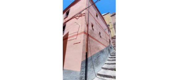 3 bedrooms House in Bosa, Italy No. 373712 6