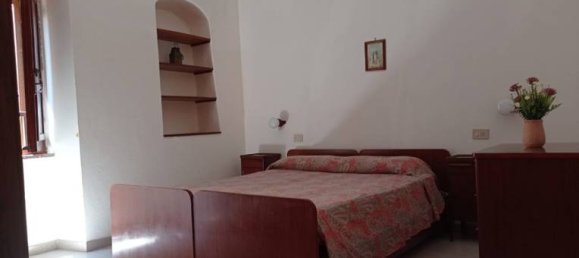 3 bedrooms House in Bosa, Italy No. 373712 2