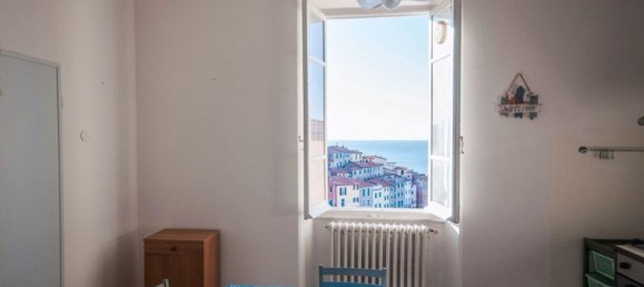 Apartamento de 2 habitaciónes en Lerici, Italy No. 104901 18