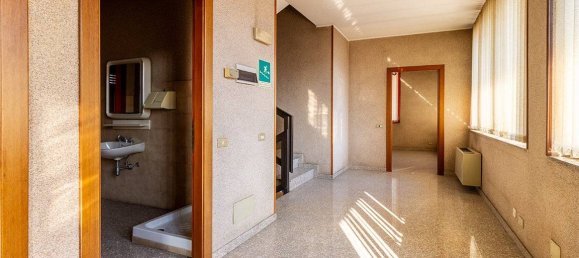 Almacén de 5 habitaciónes en Cinisello Balsamo, Italy No. 337479 23