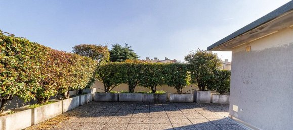 Almacén de 5 habitaciónes en Cinisello Balsamo, Italy No. 337479 32