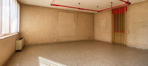 Almacén de 5 habitaciónes en Cinisello Balsamo, Italy No. 337479 21