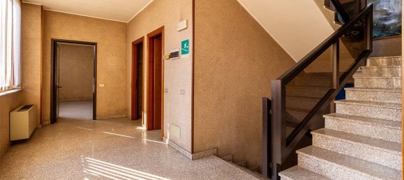 Almacén de 5 habitaciónes en Cinisello Balsamo, Italy No. 337479 17