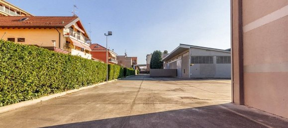 Almacén de 5 habitaciónes en Cinisello Balsamo, Italy No. 337479 4