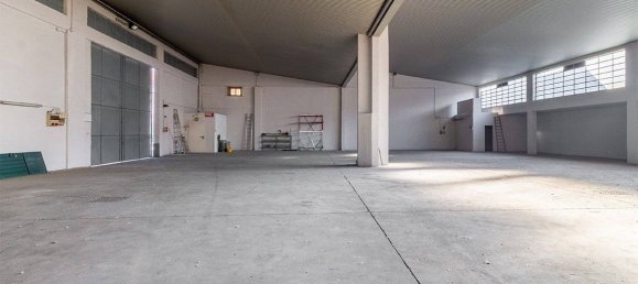 Almacén de 5 habitaciónes en Cinisello Balsamo, Italy No. 337479 37