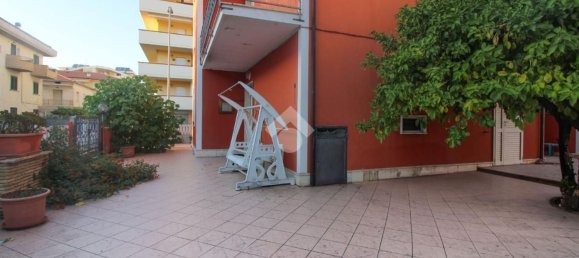 5 Schlafzimmer Villa in Alba Adriatica, Italy, Nr. 339762 2