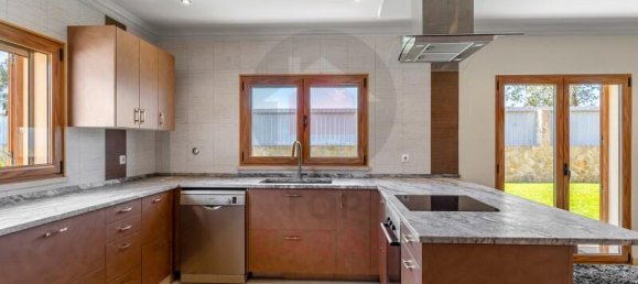 7 bedrooms House in Caldas da Rainha, Portugal No. 102075 12