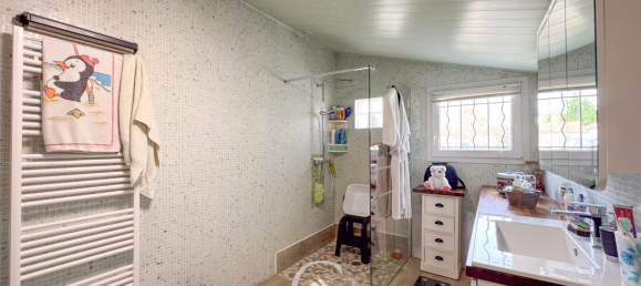 2 bedrooms House in Le Bouscat, France No. 320986 5