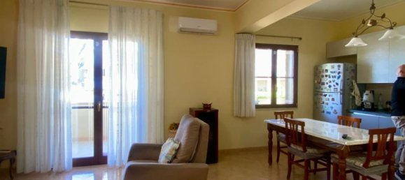 4 bedrooms Apartment in Reggio Calabria, Italy No. 340897 6