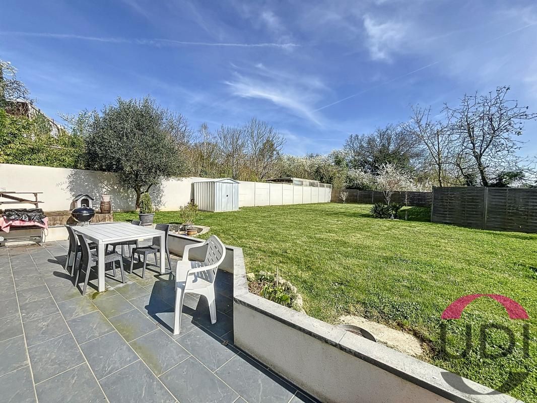 4 bedrooms House in Bouville, France No. 177764