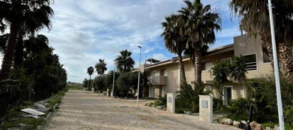 4 rooms House in Pachino, Italy No. 42571 2