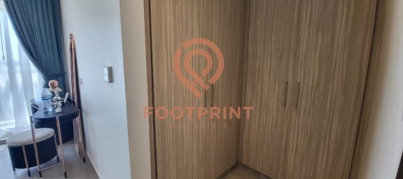 3 bedrooms Townhouse in Dubai, UAE No. 24079 8