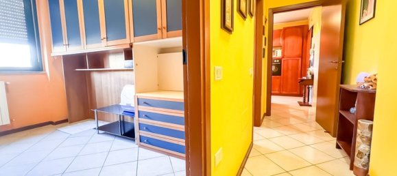 3-Zimmer Wohnung in Cairate, Italy, Nr. 229540 12