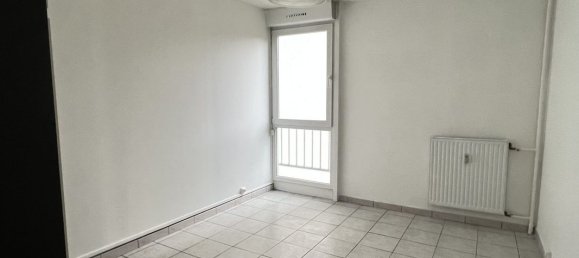 2 chambres Appartement à La Madeleine, France No. 93510 4