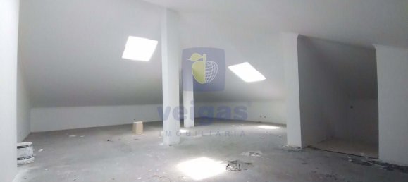 3 bedrooms House in Rio de Mouro, Portugal No. 166135 27