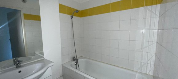 Apartamento de 1 dormitorio en Chalons-en-Champagne, France No. 53128 6
