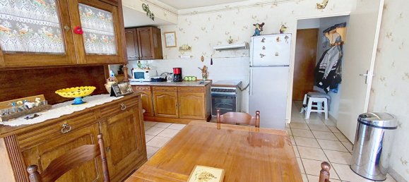 2 bedrooms House in Tierce, France No. 278496 5