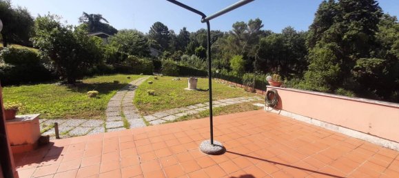 4 bedrooms Villa in Riano, Italy No. 212420 10