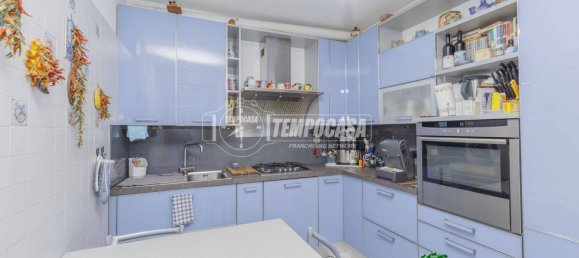 3 bedrooms Apartment in Milan, Italy No. 248841 5