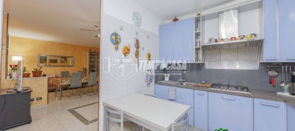 3 bedrooms Apartment in Milan, Italy No. 248841 6