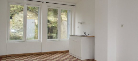 2 bedrooms House in Puiseux-en-Retz, France No. 93332 2