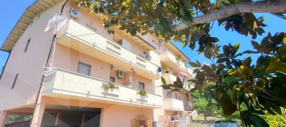 5-Zimmer Wohnung in Pescara, Italy, Nr. 32273 2