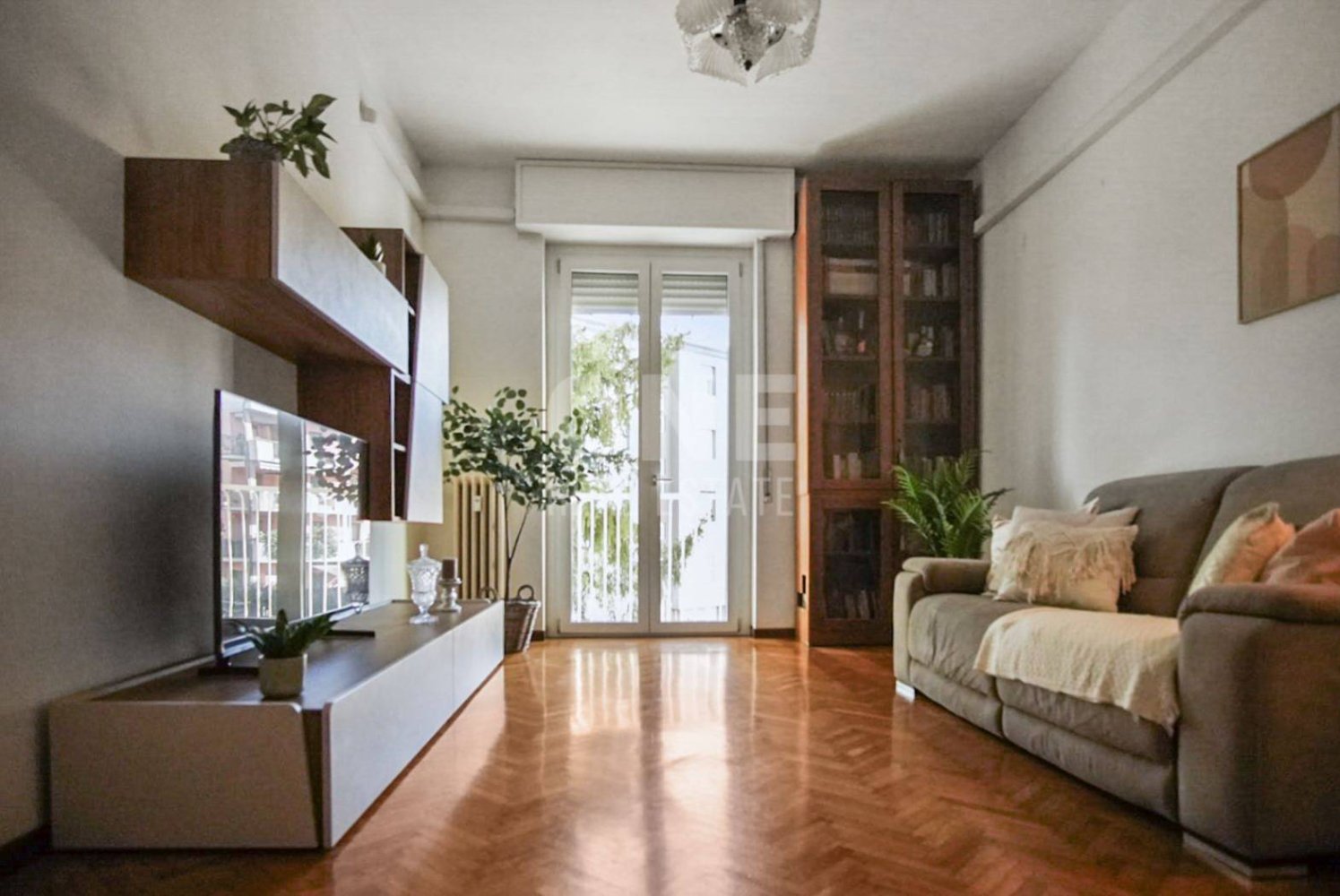 Квартира с 2 спальнями в Монца, Италия № 110341