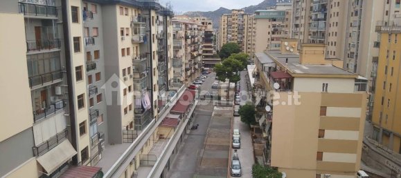 2 bedrooms Apartment in Palermo, Italy No. 335288 17