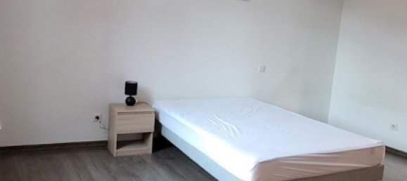 3 chambres Maison à Saint-Quentin, France No. 212587 11