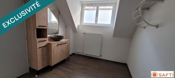 3 chambres Maison à Saint-Quentin, France No. 212587 16