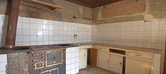 3 Schlafzimmer Haus in Nogueira do Cravo, Portugal, Nr. 172031 8