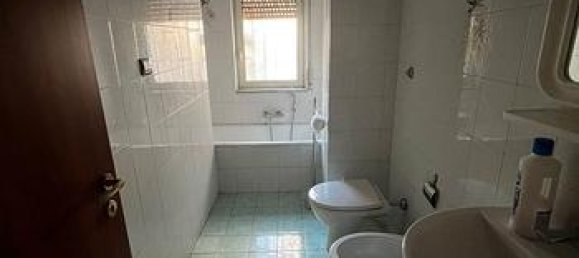 3-Zimmer Wohnung in Naples, Italy, Nr. 260433 4