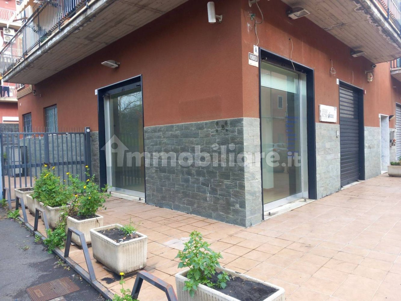 Коммерческая недвижимость 125м² в Катания, Италия № 256111