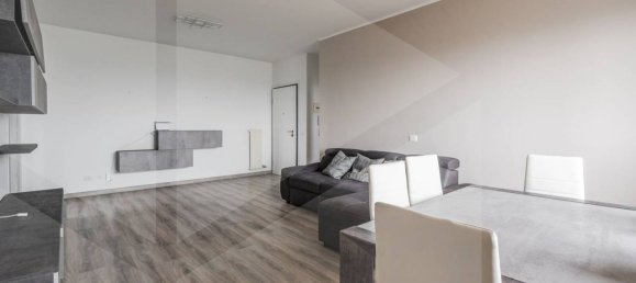 4غرفة شقة في Reggio Emilia, Italy رقم 33636 4