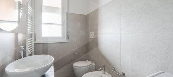 4غرفة شقة في Reggio Emilia, Italy رقم 33636 31