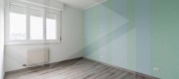 4غرفة شقة في Reggio Emilia, Italy رقم 33636 22