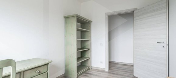 4غرفة شقة في Reggio Emilia, Italy رقم 33636 26