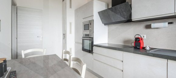 4غرفة شقة في Reggio Emilia, Italy رقم 33636 10