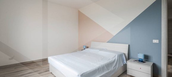 4غرفة شقة في Reggio Emilia, Italy رقم 33636 16