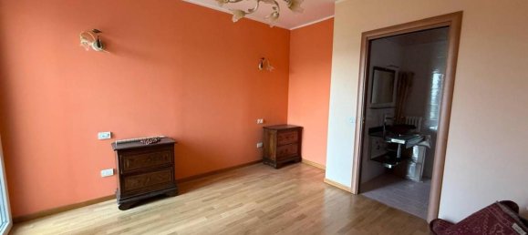 4-Zimmer Wohnung in Parma, Italy, Nr. 139319 14