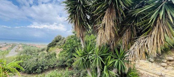 Villa de 9 habitaciónes en Campofelice di Roccella, Italy No. 175844 36